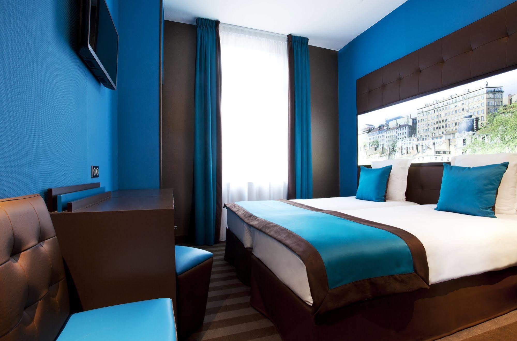 Hotel Des Savoies Lyon Perrache Экстерьер фото